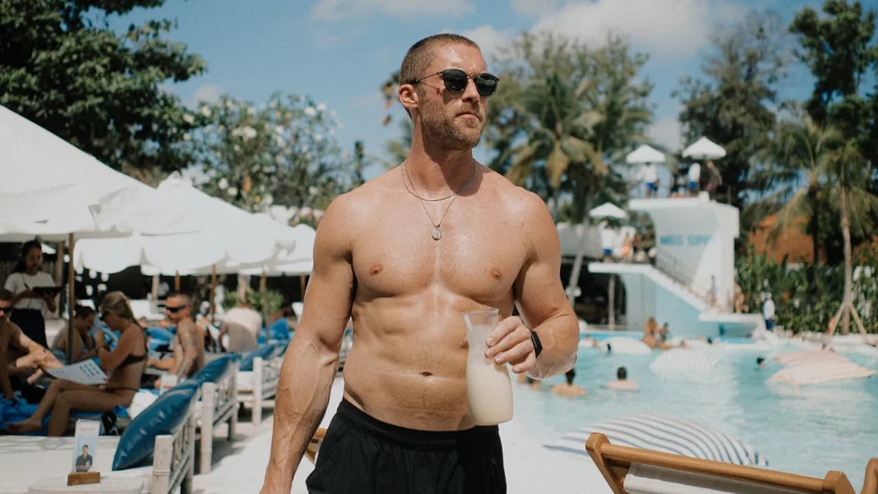 Bali Tour Vlog (vapes, beach clubs & James Smith)