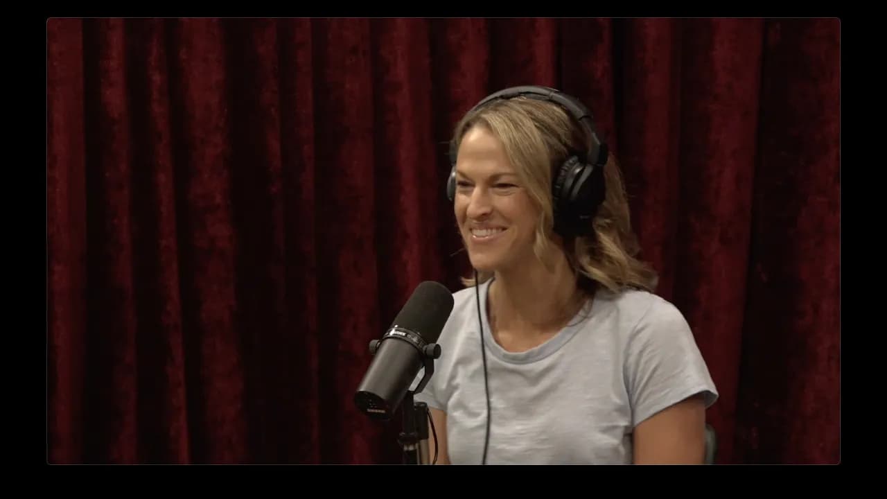 Joe Rogan Experience #2528 - Cassie Coppersmith